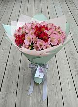 Букет цветов из:  Альстромерии в Бородино