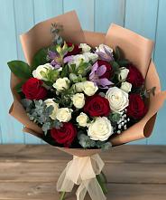 Букет цветов из:  Розы и Альстромерии в Бородино