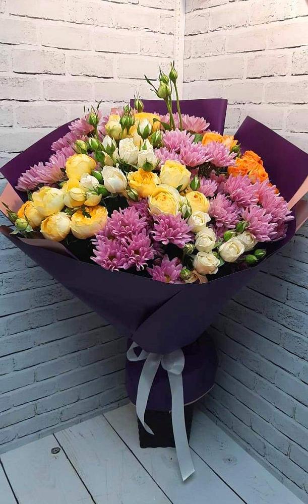 Букет цветов из: Хризантемы и Розы в Бородино