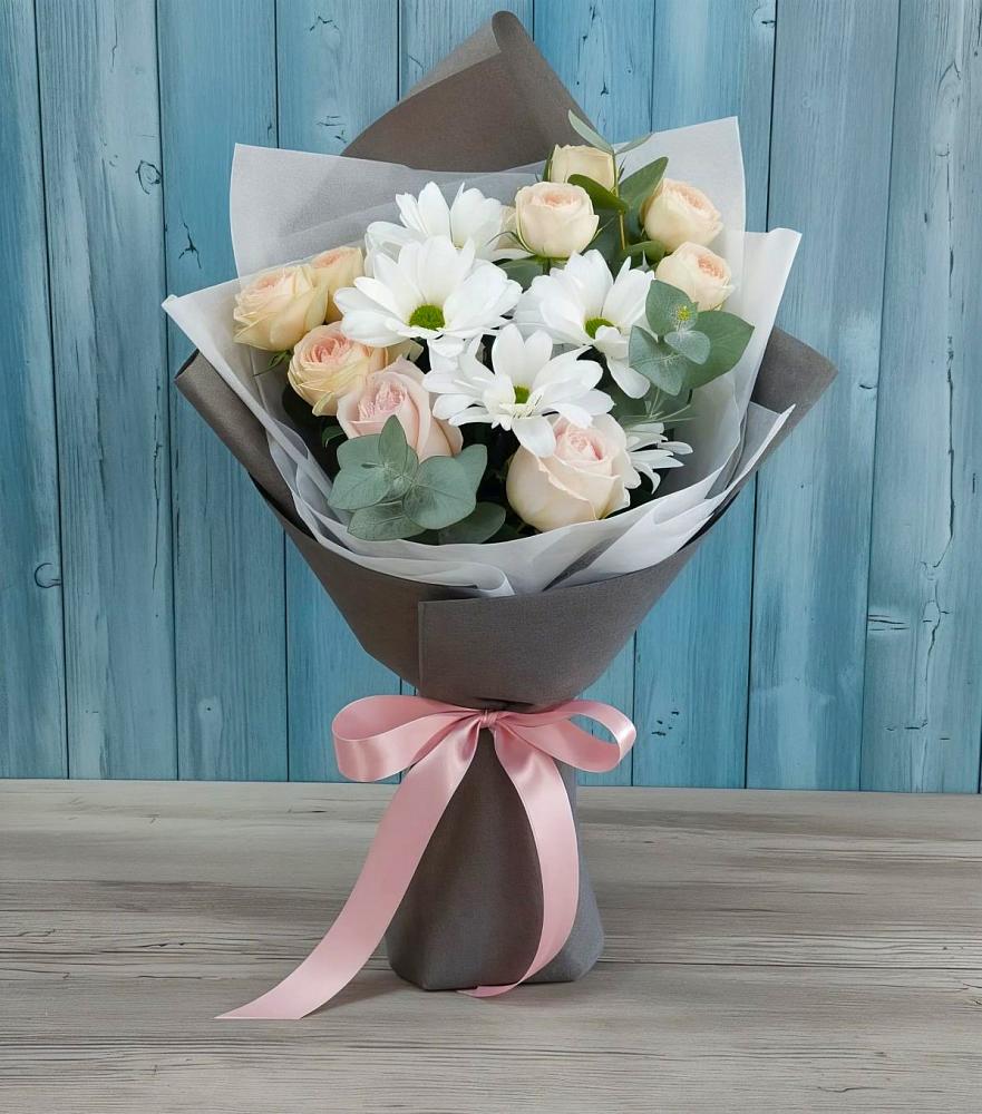 Букет цветов из: Хризантемы и Розы в Бородино