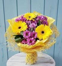 Букет цветов из:  Хризантемы и Герберы #REPLACE_PRED# Бородино