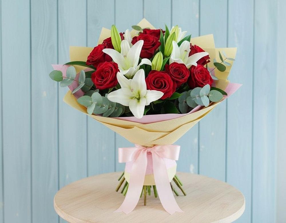 Букет цветов из: Лилии и Розы в Бородино